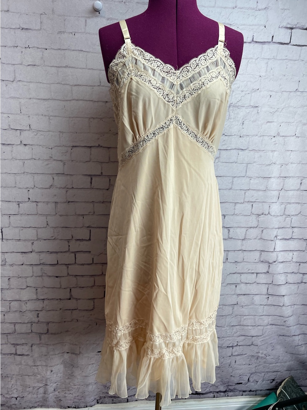 Sears Charmode nude slip size 38